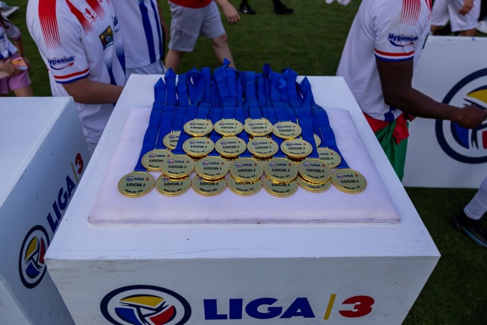 „Da, da, da, Oțelul e viața mea!” Dorinel Munteanu a produs bucurie nemărginită la Galați cu promovarea în Liga 2 _12