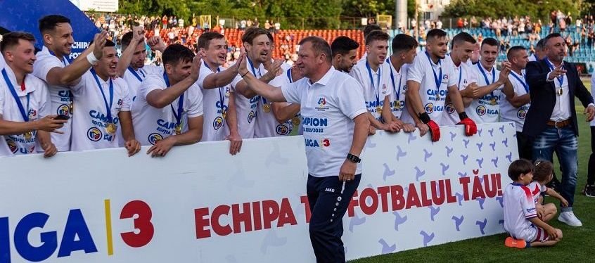 „Da, da, da, Oțelul e viața mea!” Dorinel Munteanu a produs bucurie nemărginită la Galați cu promovarea în Liga 2 _19