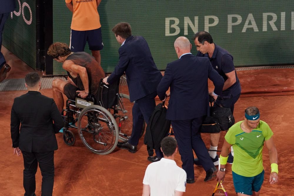 Alexander Zverev, operat pentru cele trei ligamente rupte în semifinala Roland Garros. „A fost cea mai bună alegere”_8