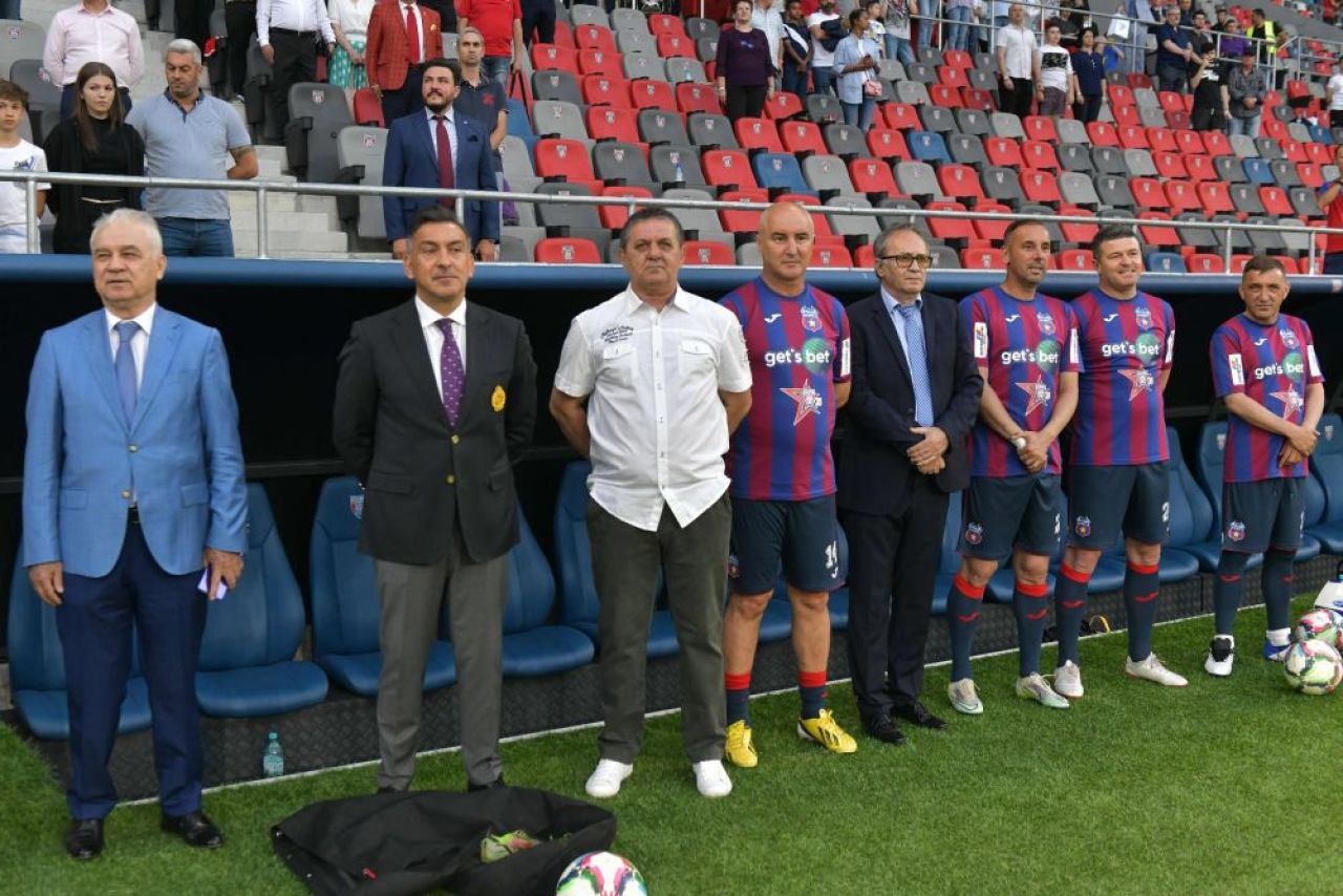 Fanii au taxat sărbătoarea organizată de CSA Steaua: „Mi-am luat niște vorbe de la niște dezaxați! Ce trebuia, să nu mă duc?”_1