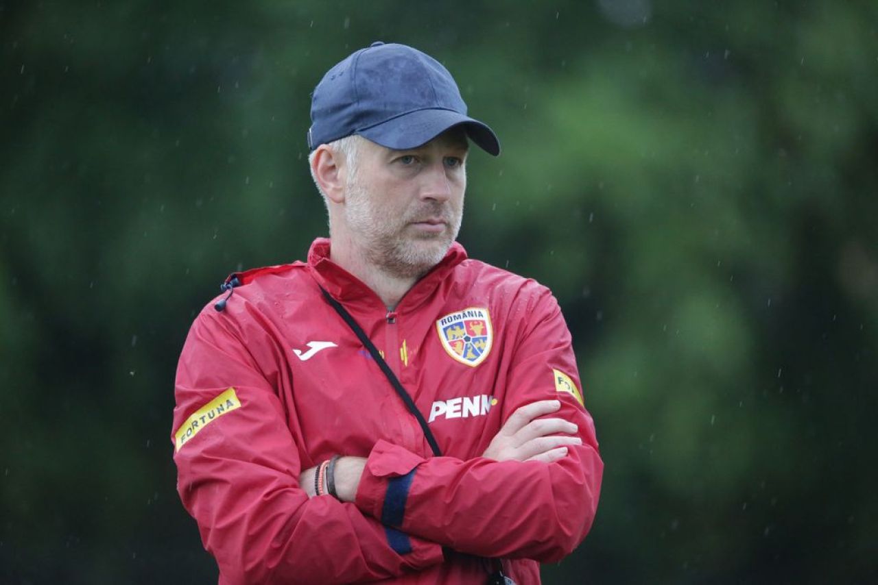 România - Finlanda 1-0. Au tremurat, dar au câștigat! Iordănescu obține prima victorie, la finele unui meci chinuitor. Bancu a reușit un gol de atacant clasic_1