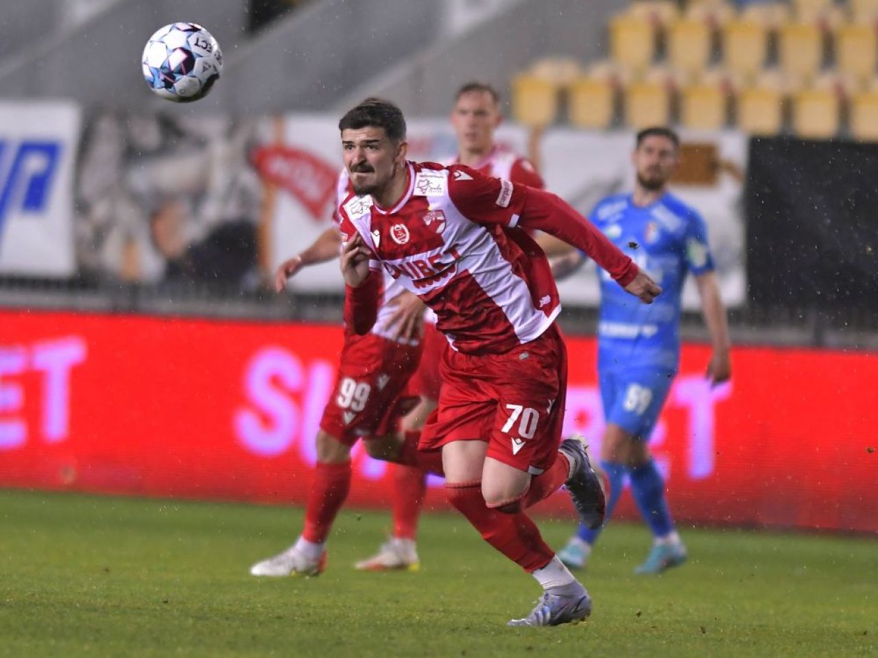 OFICIAL | Gică Hagi a mai luat un jucător de la Dinamo, după Gabriel Torje_3