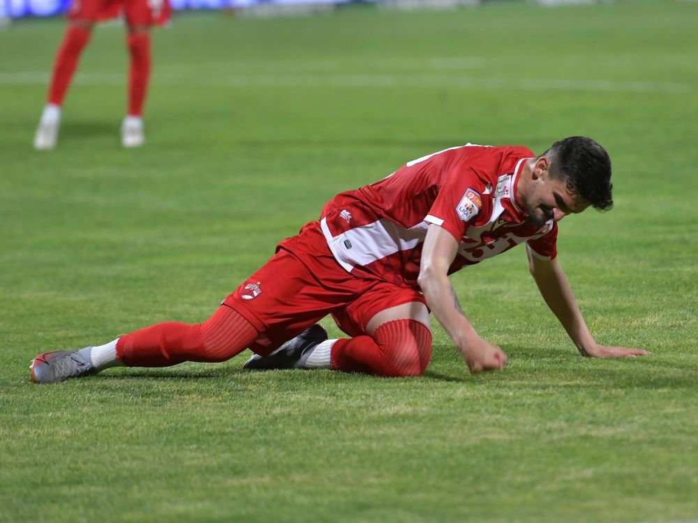 OFICIAL | Gică Hagi a mai luat un jucător de la Dinamo, după Gabriel Torje_14