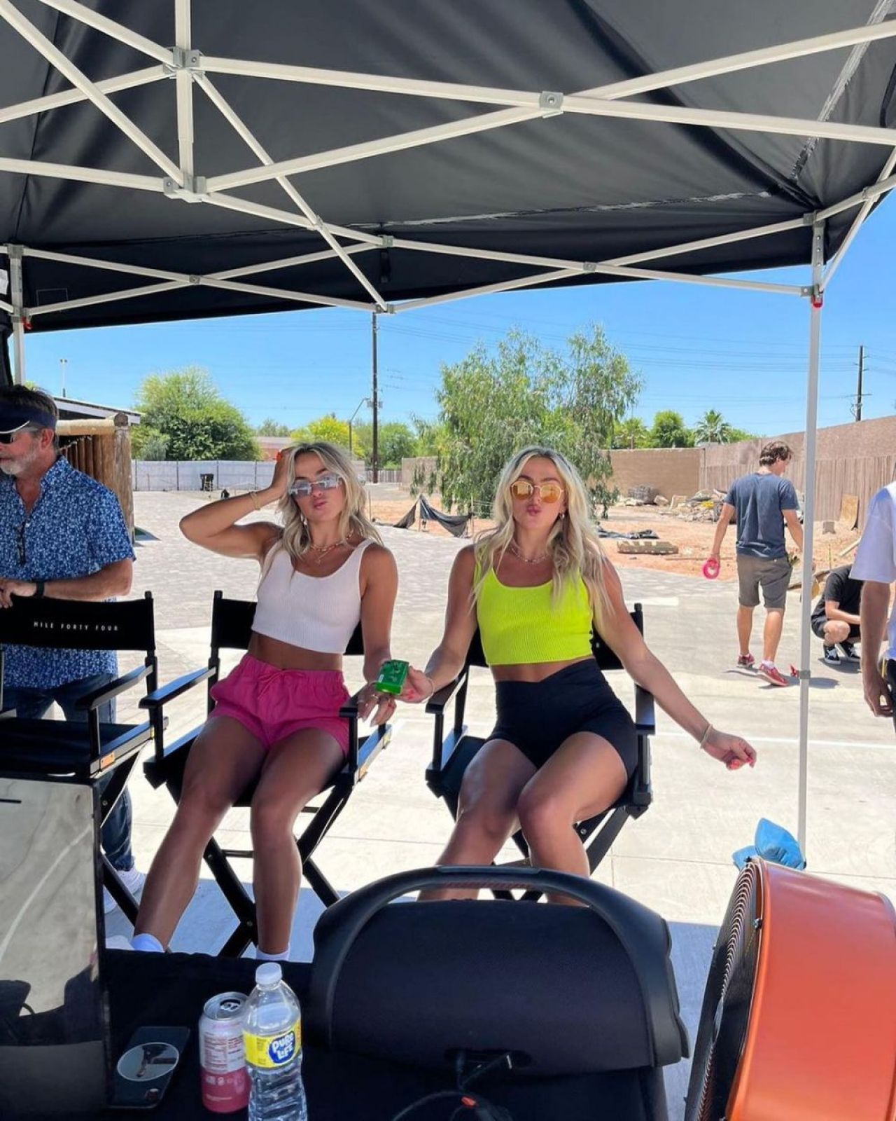 Gemenele din baschet care sunt mai cunoscute de pe internet decât de pe teren. Cum au reușit să câștige un milion de dolari_112