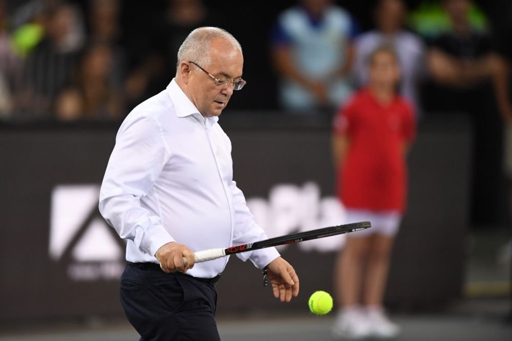 Emil Boc, zis și 'Rafa Nadal de la Cluj Napoca'! Imagini geniale de la meciul de retragere al lui Tecău! Cum l-a imitat pe 'regele zgurii'_3