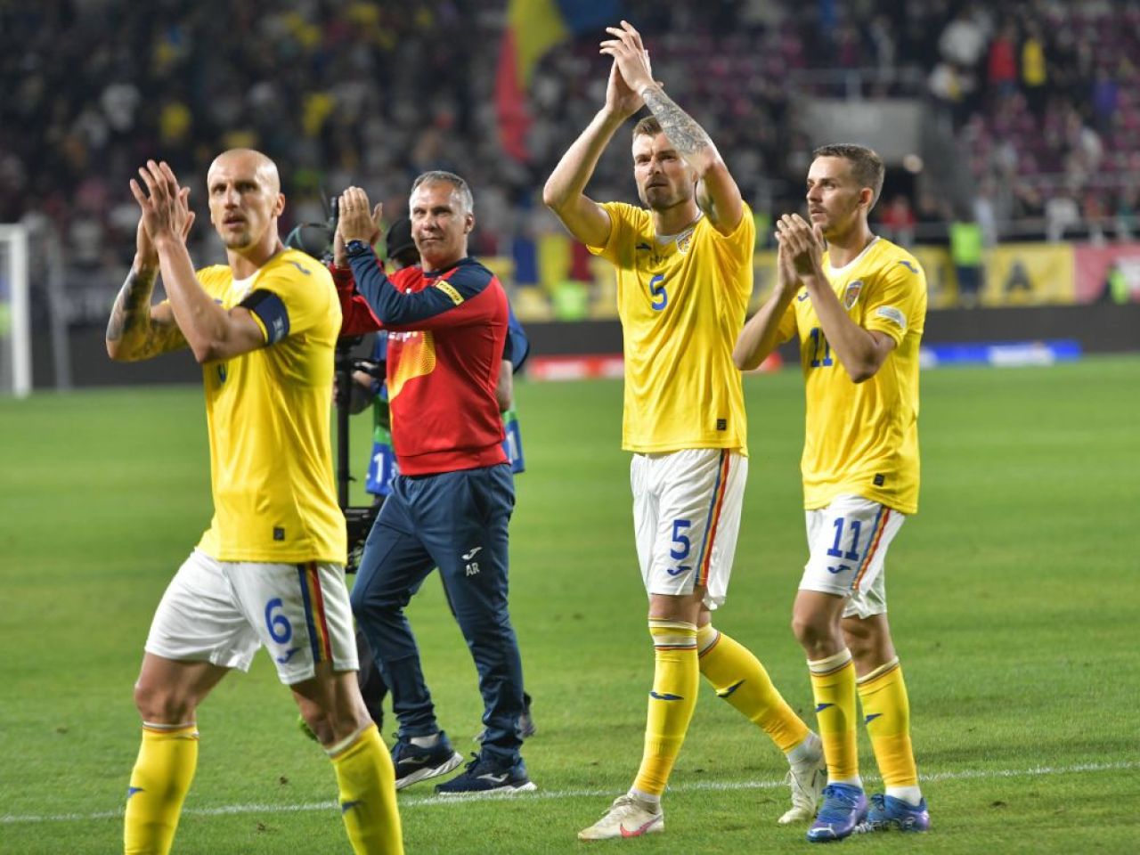 De la „nu l-aș lua niciodată la națională” la „eroul meciului”! Jucătorii pe care Mihai Stoica i-a remarcat după victoria cu Finlanda: „Rar mi-a fost dat!” _9
