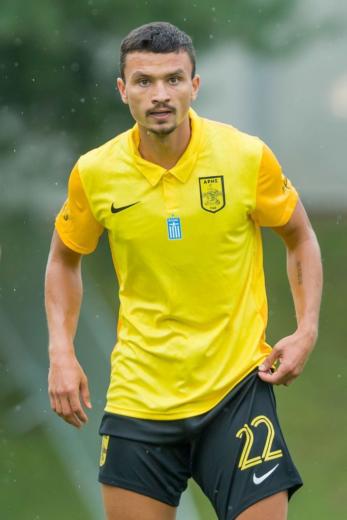 Românul crescut în Spania și trecut pe la Athletic Bilbao semnează cu o echipă importantă din Grecia! Anunțul presei _2
