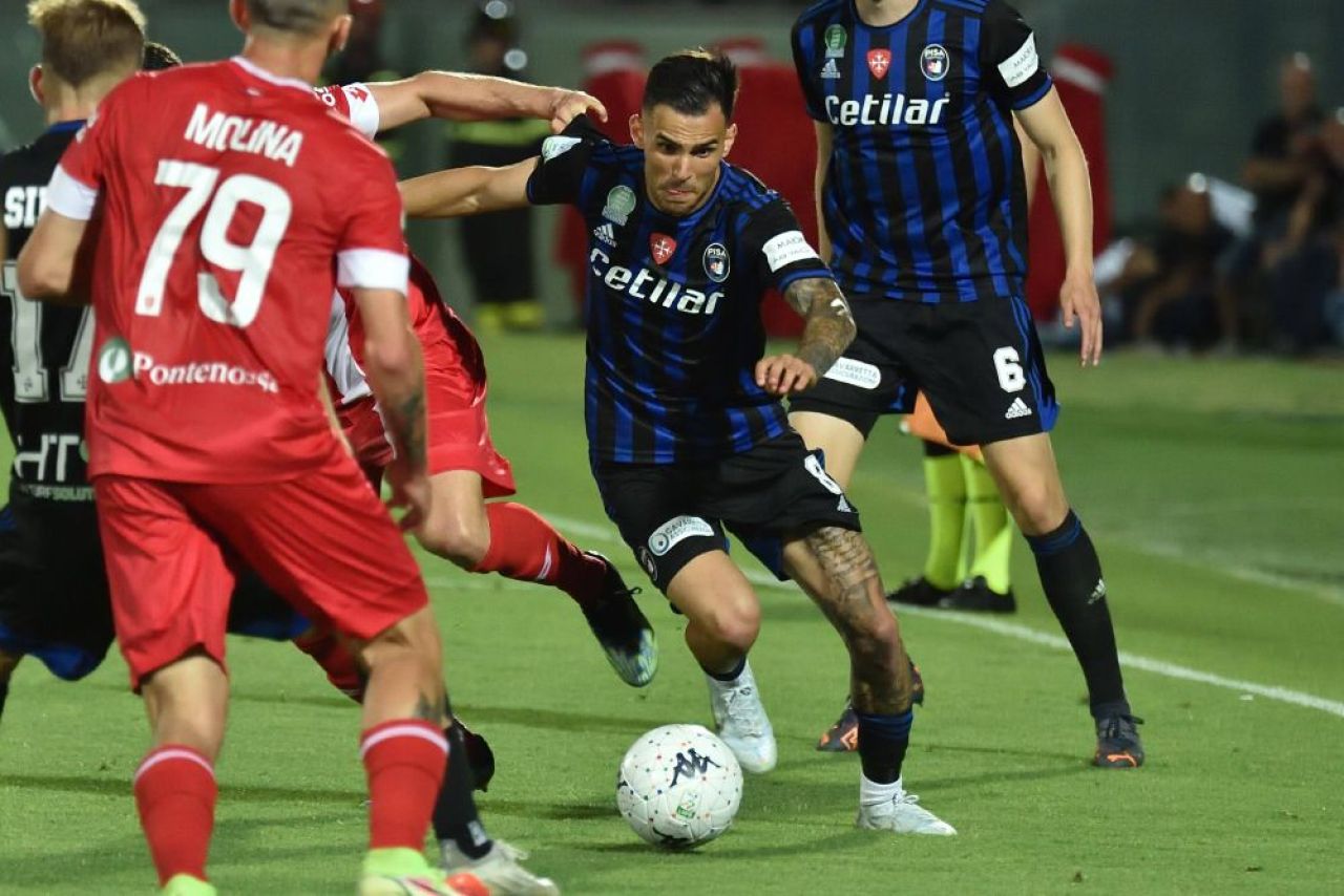 Mijlocașul de la națională, dorit de o echipă din Serie A! Probleme în negocierile cu clubul _8