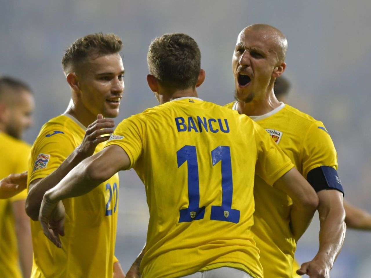 Florinel Coman n-a stat departe de stadion la România - Finlanda! S-a pozat cu rivalii din Liga 1_9