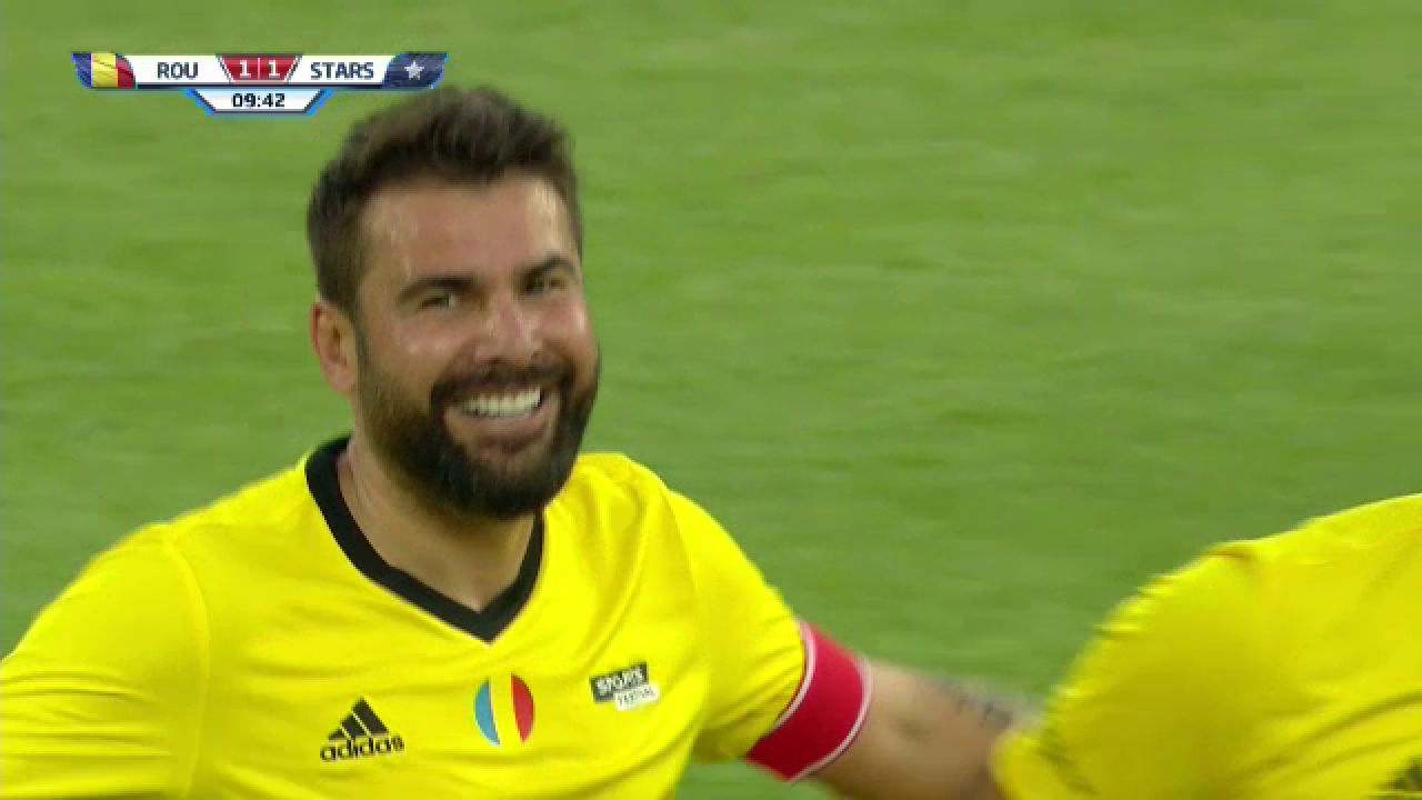 Ca de la decar la decar! Faza spectaculoasă realizată de Hagi și Mutu la primul gol marcat de România _4