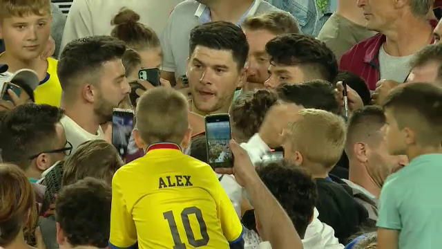 Dinamoviștii la Kiriță, rapidiștii la Săpunaru, toată lumea la Tamaș! Cei mai solicitați fotbaliști pentru poze la retragerea lui Mutu_12