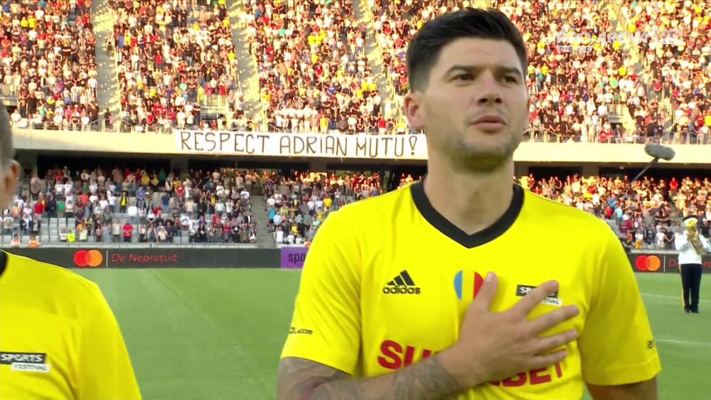 Commandante 10! Galatasaray a reacționat după evoluția spectaculoasă a lui Hagi în meciul de retragere al lui Mutu_4