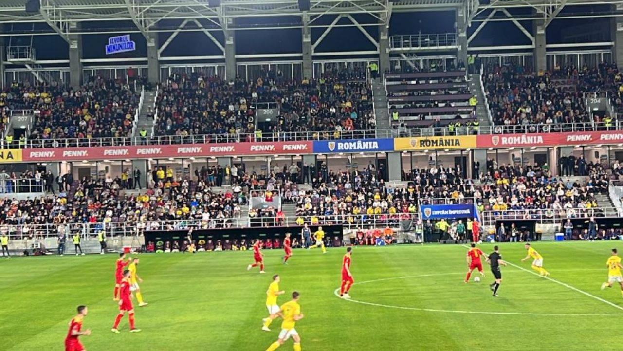 Ce nu s-a văzut la TV: Edi Iordănescu a cedat după ce Muntenegru a făcut 3-0. Decizia luată de selecționer_5