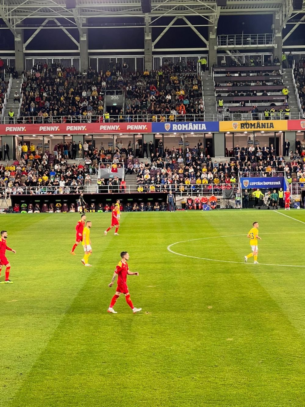 Ce nu s-a văzut la TV: Edi Iordănescu a cedat după ce Muntenegru a făcut 3-0. Decizia luată de selecționer_7