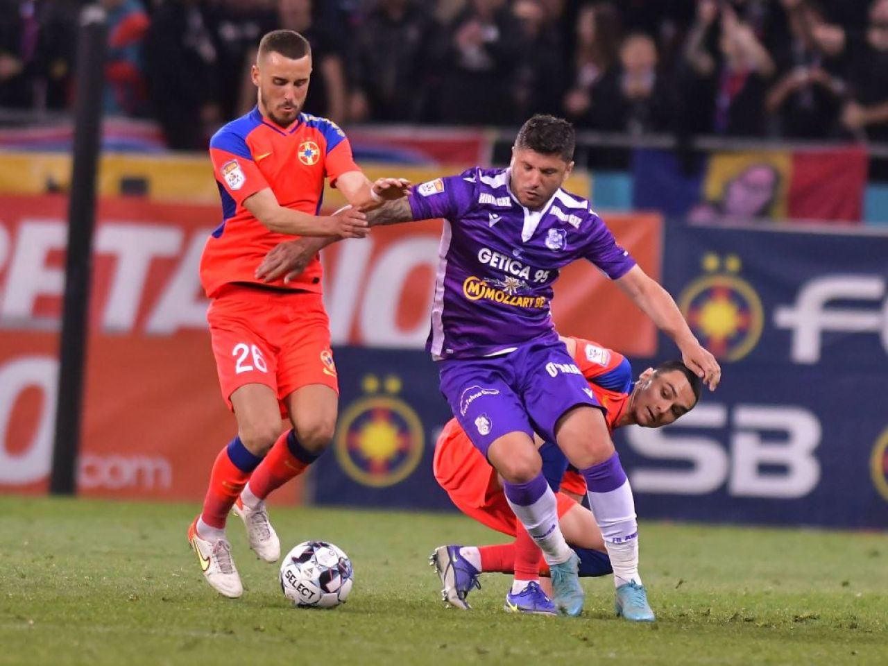 Atenție, Gigi! Un triplu campion al României cu FCSB e liber de contract_8