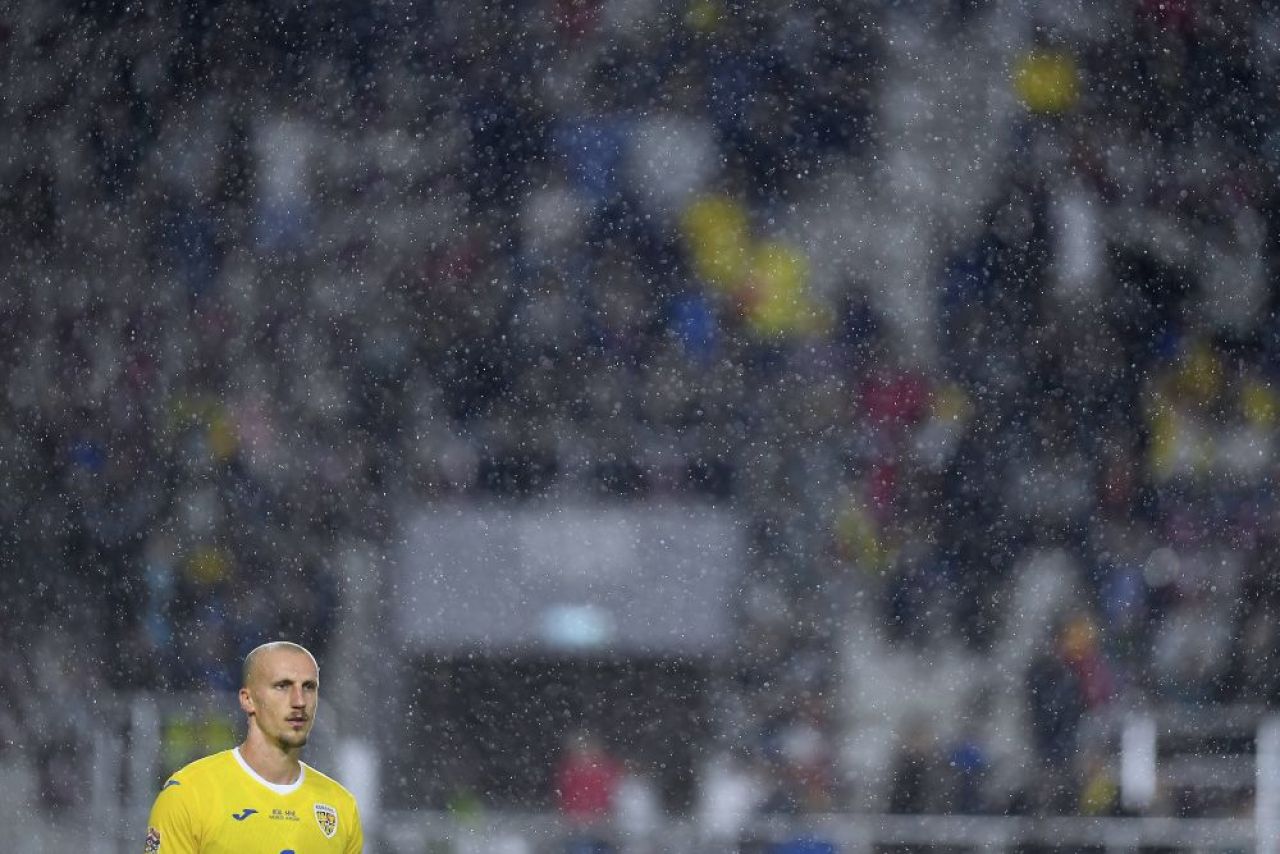 ”Retrage-te din fotbal, nu de la echipa națională. Păcălești fotbalul!”. Chiricheș și Maxim, desființați_1