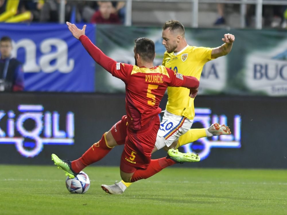 ”Retrage-te din fotbal, nu de la echipa națională. Păcălești fotbalul!”. Chiricheș și Maxim, desființați_8