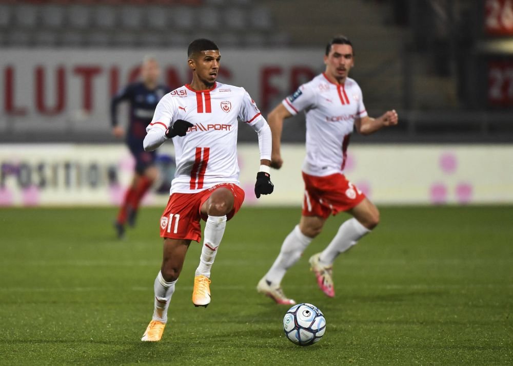 Un jucător de la CFR Cluj a fost prezentat la o rivală din play-off_2