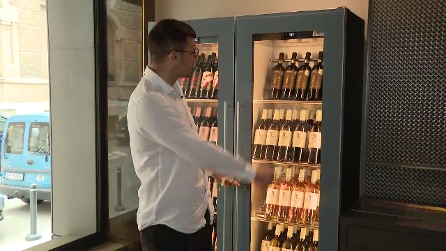Țucudean nu o duce rău deloc! Nevoit să se retragă, din cauza problemelor la inimă, fostul fotbalist și-a deschis hotel de lux la Arad și o cazează pe CFR! Imagini de senzație_25