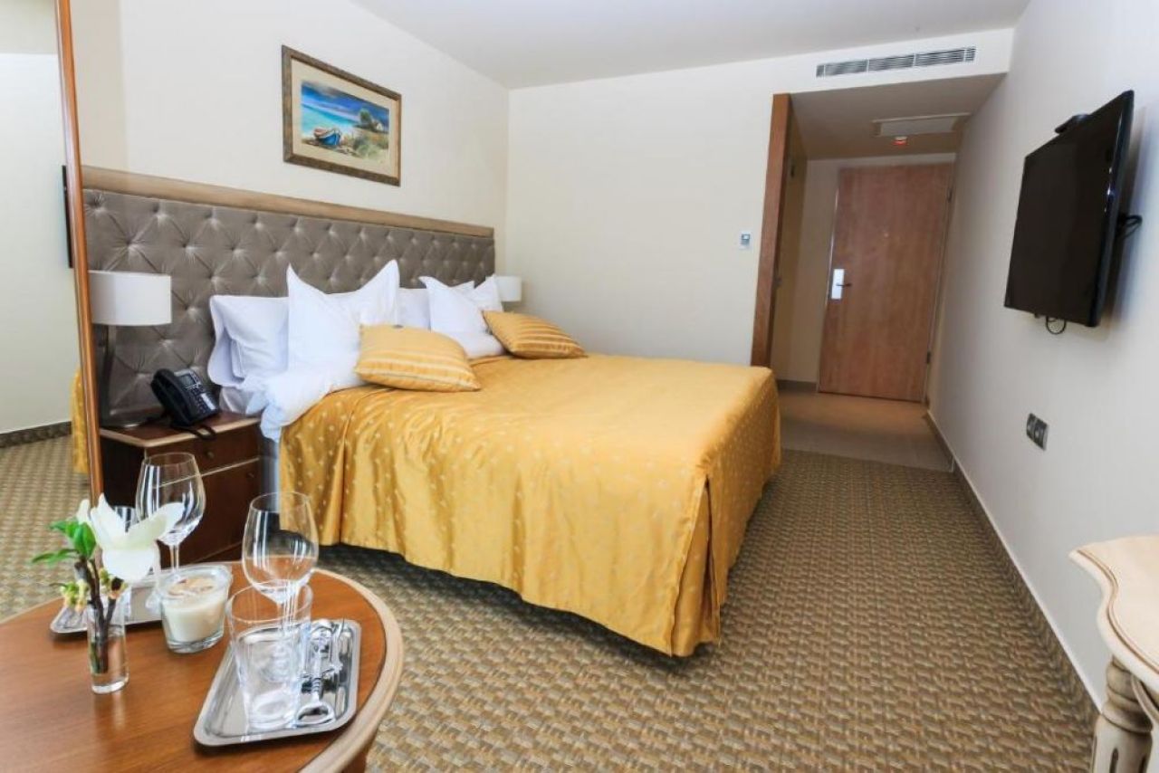 Gigi Becali și-a inaugurat hotelul de lux de la mare! Imagini spectaculoase cu 'bijuteria' de cinci stele pentru care a plătit 6.8 milioane de euro _14