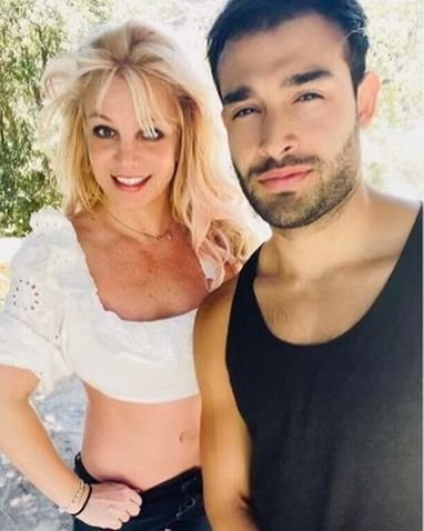 Britney Spears, suporter de lux pentru campioana Angliei! Ce vor să facă oficialii de pe Etihad pentru cântăreață _11