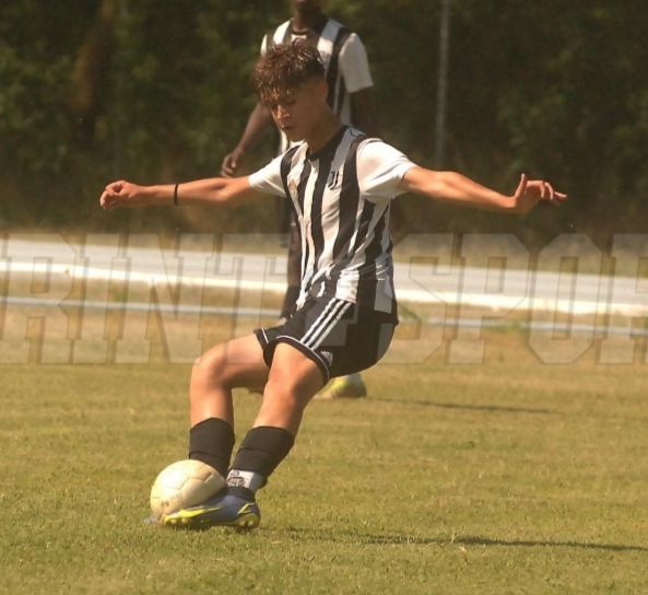 Un român face senzație la Juventus Torino! ”Poezie” și ”pictură”, ”ceva magic” și ”demn de Messi”_1