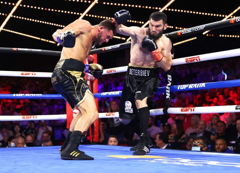 Super-performanță pentru rusul Artur Beterbiev! La 37 de ani a unificat titlurile WBO, WBC și IBF la categoria semigrea_3