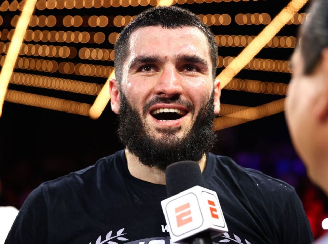 Super-performanță pentru rusul Artur Beterbiev! La 37 de ani a unificat titlurile WBO, WBC și IBF la categoria semigrea_6