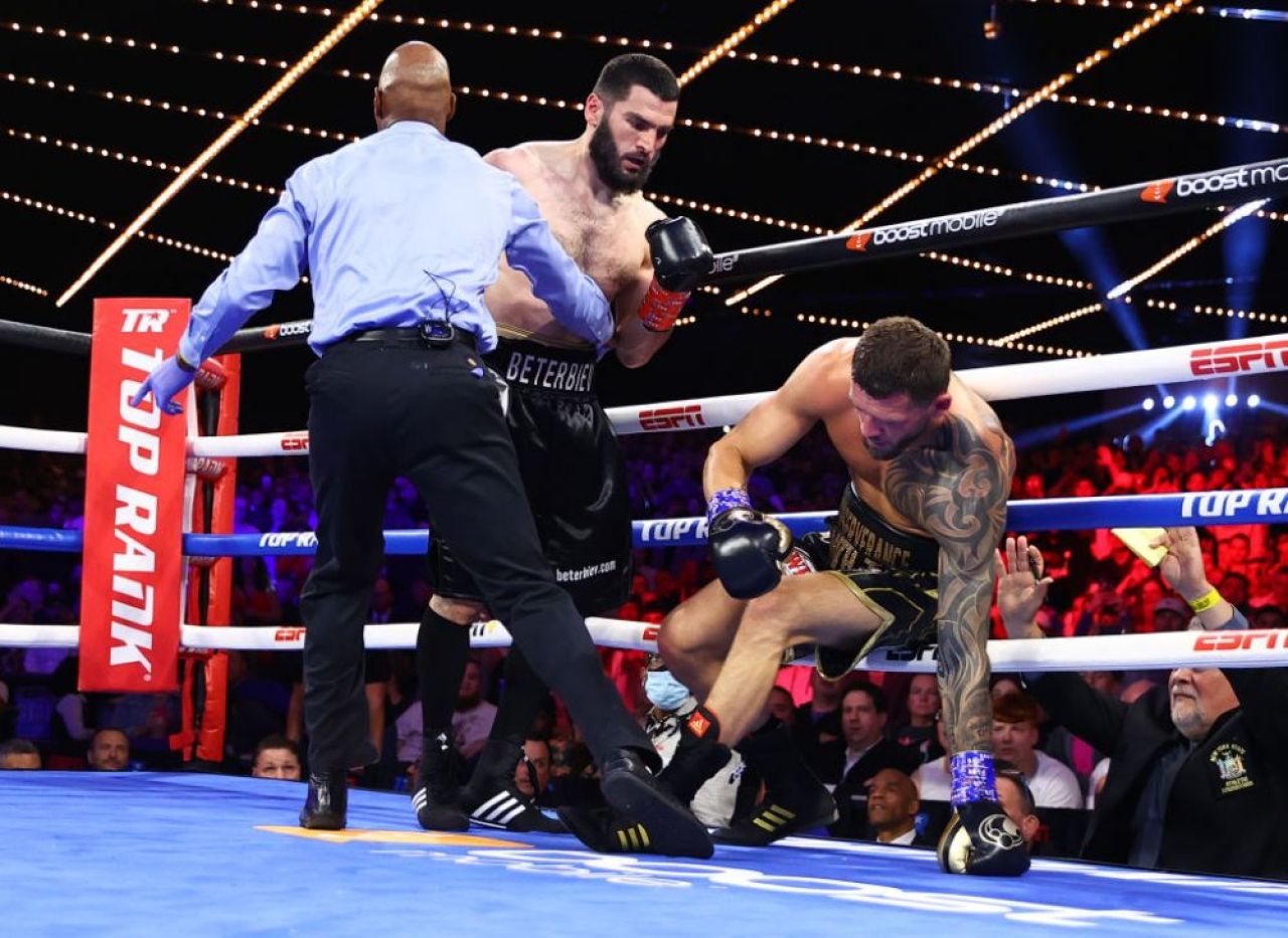 Super-performanță pentru rusul Artur Beterbiev! La 37 de ani a unificat titlurile WBO, WBC și IBF la categoria semigrea_7
