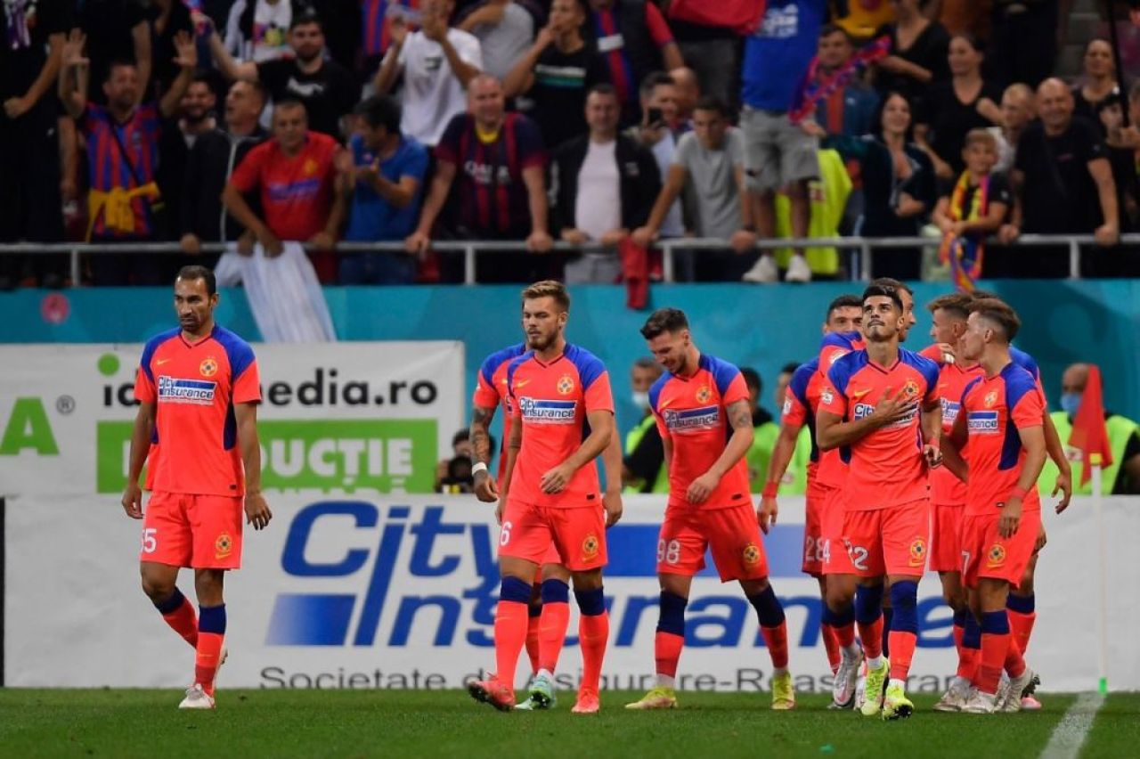 Cum ar putea arăta primul 11 al FCSB-ului. Menghina care distruge + vârfurile de sabie_1