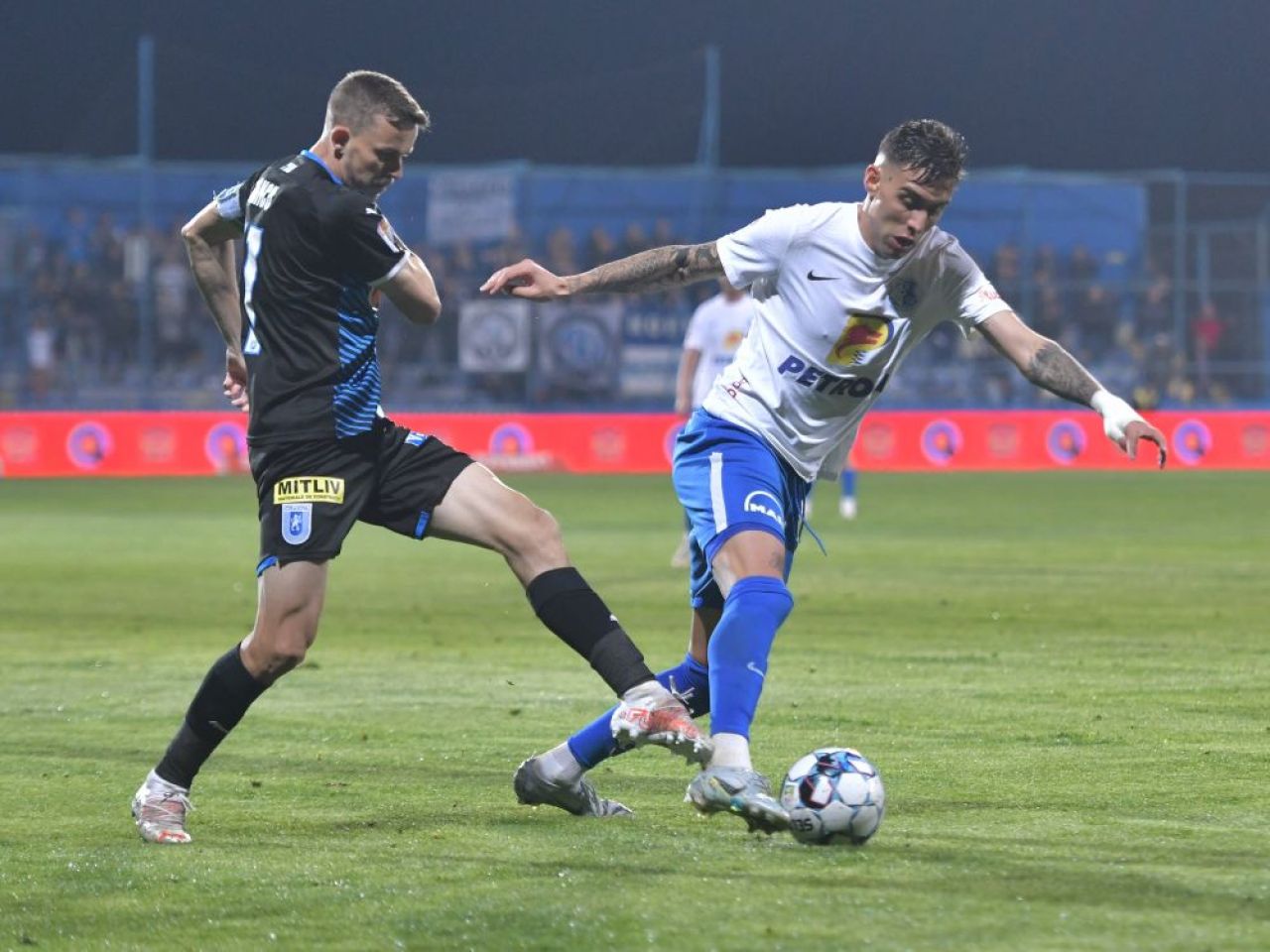 Jefte dă din casă! Ce i-a spus Dan Petrescu în momentul în care au dat ochi în ochi_4