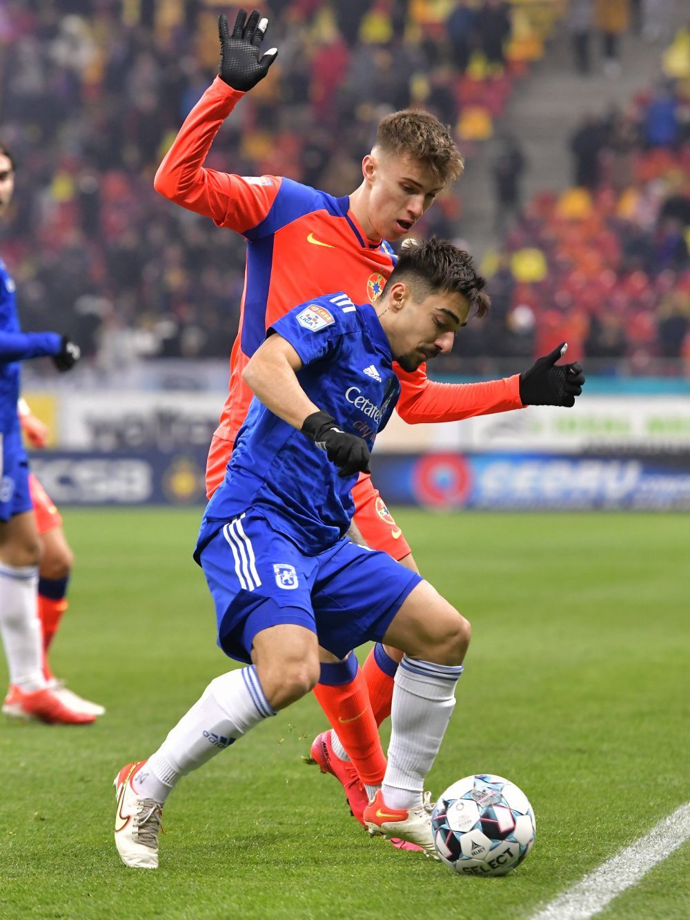 Cum ar putea arăta primul 11 al FCSB-ului. Menghina care distruge + vârfurile de sabie_3