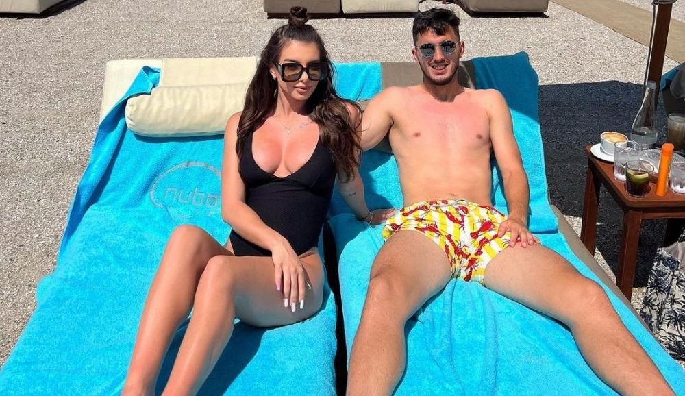 Andrei Ivan a plecat în vacanță după ce a fost ignorat de Iordănescu la națională. S-a 'refugiat' în brațele superbei iubite_17