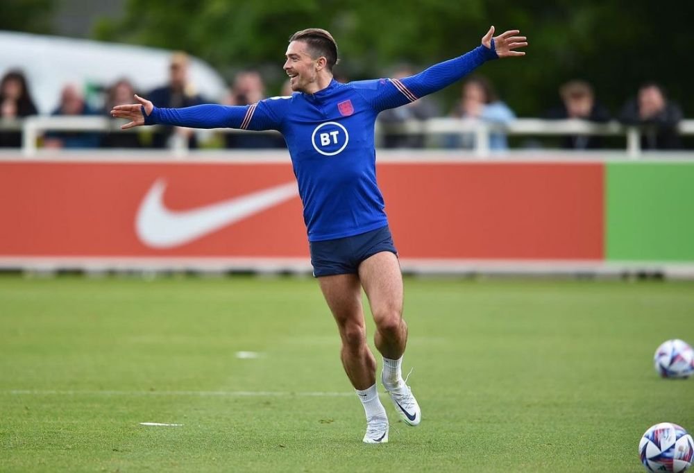 Când iubita nu-i acasă! Dezmăț total în vacanță pentru starurile din Premier League: 116 sticle de șampanie și petreceri la piscină _17