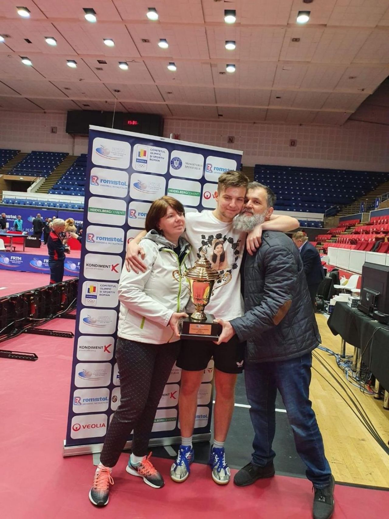 Drama lui Rareș Șipoș, unul dintre cei mai valoroși români la tenis de masă. „Anul trecut, în iulie, stăteam la capul surorii mele decedate!”_2