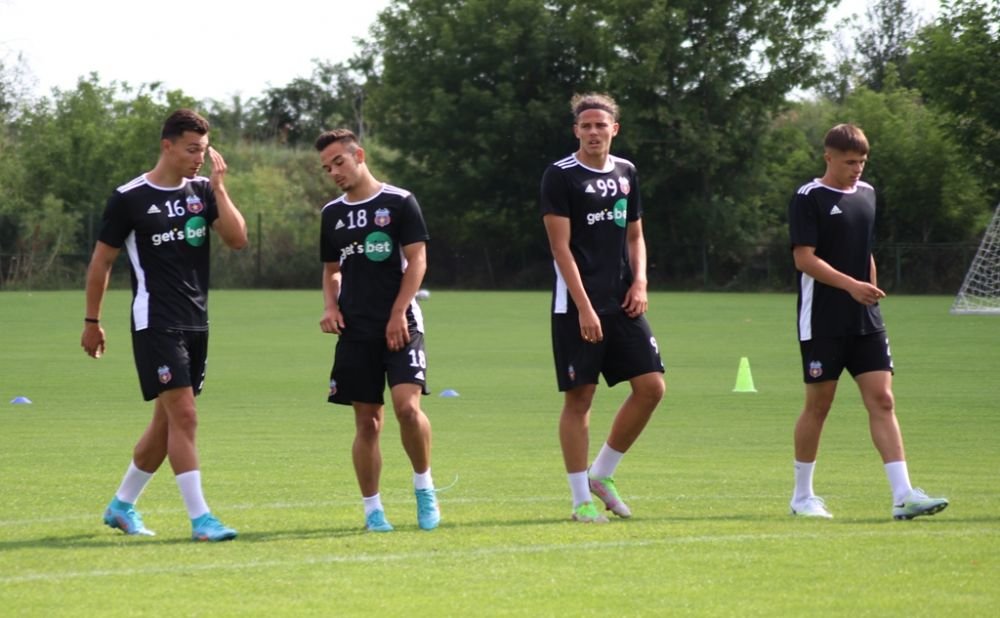 Nepotul lui Balaci a divizat galeria Craiovei, după transferul la Steaua. 