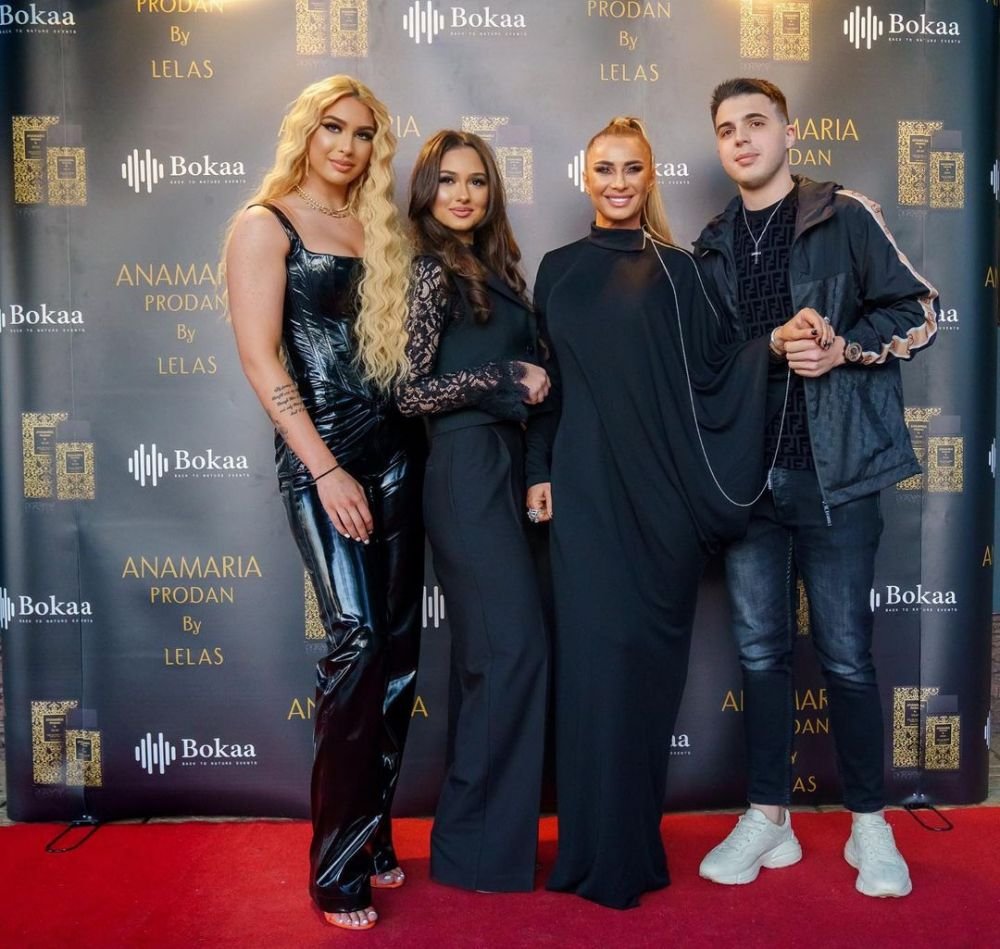 Așa îl face uitat pe Reghecampf! Tatuajul inedit ales de Anamaria Prodan pentru a acoperi chipul fostului partener _45