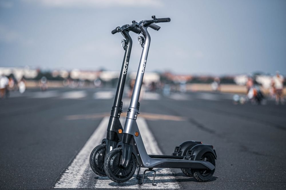 (P) Care este mai bună pentru tine: o trotinetă sau o bicicletă electrică?