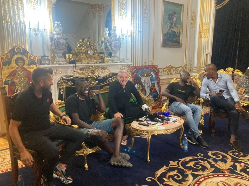 Conferință de presă în papuci! Gigi Becali l-a prezentat pe Dawa: ”Clauză de 20 de milioane de euro”_3