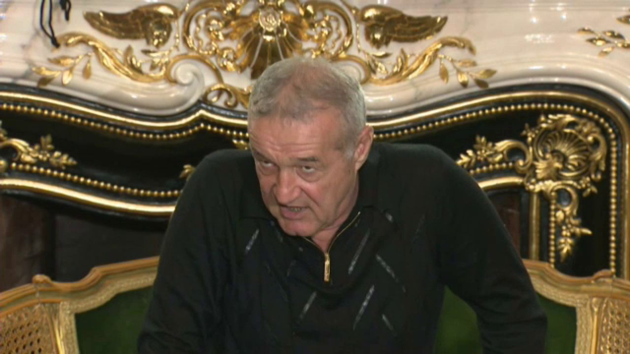 Becali, conferință de presă ca pe vremuri! A lăudat, a criticat și s-a urcat cu picioarele pe canapea: ”CFR o să clacheze din primul meci”_11