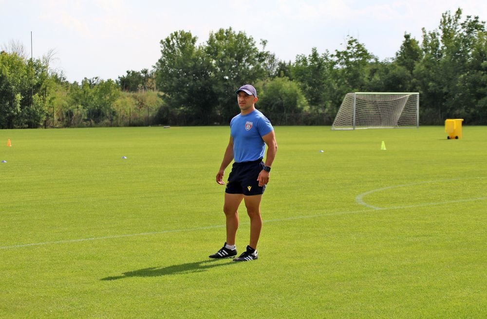 Un sportiv important îi pregătește fizic pe fotbaliștii de la Steaua, spre Liga 1_4