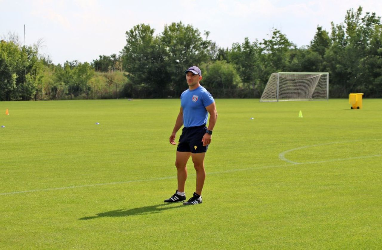 Un sportiv important îi pregătește fizic pe fotbaliștii de la Steaua, spre Liga 1_4