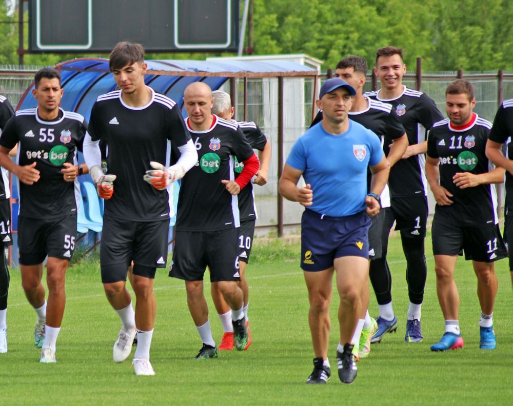 Un sportiv important îi pregătește fizic pe fotbaliștii de la Steaua, spre Liga 1_6