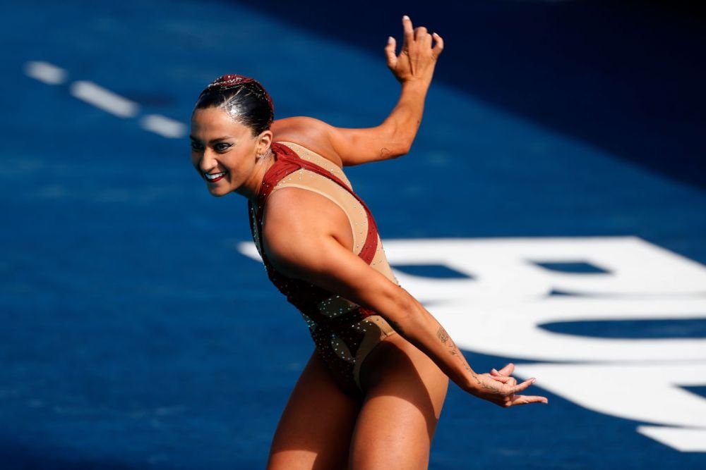 Imagini șocante de la Campionatul Mondial! O înotătoare din SUA, aproape de tragedie, după ce a leșinat în timpul probei! Antrenoarea a sărit să o salveze _6