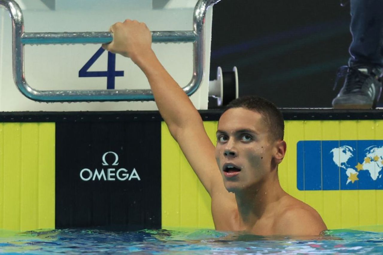 „Nu era loc de altă tactică!” Primul înotător român care a câștigat o medalie olimpică îl laudă pe David Popovici! Ce mai are de îmbunătățit campionul mondial _5