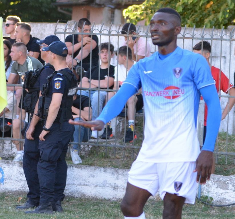 Echipa de județ cu 7 fotbaliști din Republica Centrafricană, Guineea-Bissau, Camerun și Senegal a promovat în Liga 3!_7