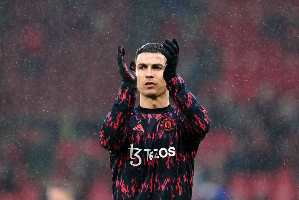 Cristiano Ronaldo a pus lumea pe jar. Ce 