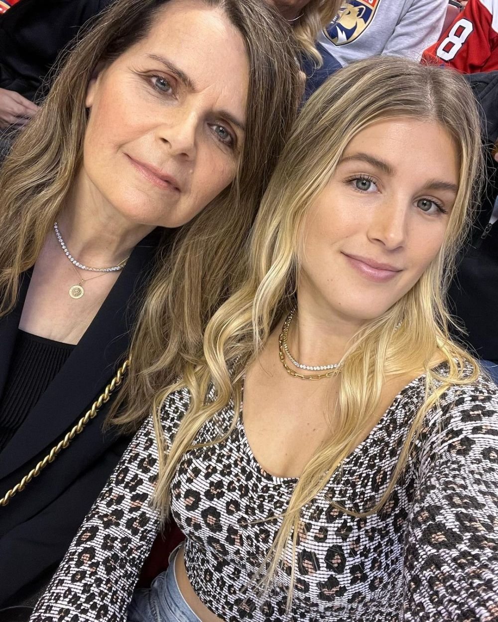 Apariție ultra sexy a lui Bouchard la Grand Prix-ul din Canada! S-a dus în sutien la cursă, iar fanii au reacționat imediat _19