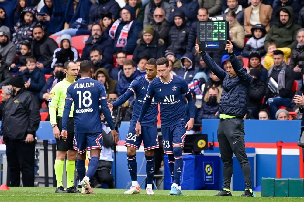 A fost adus cu surle și trâmbițe la PSG, iar acum pleacă pe ușa din dos_12