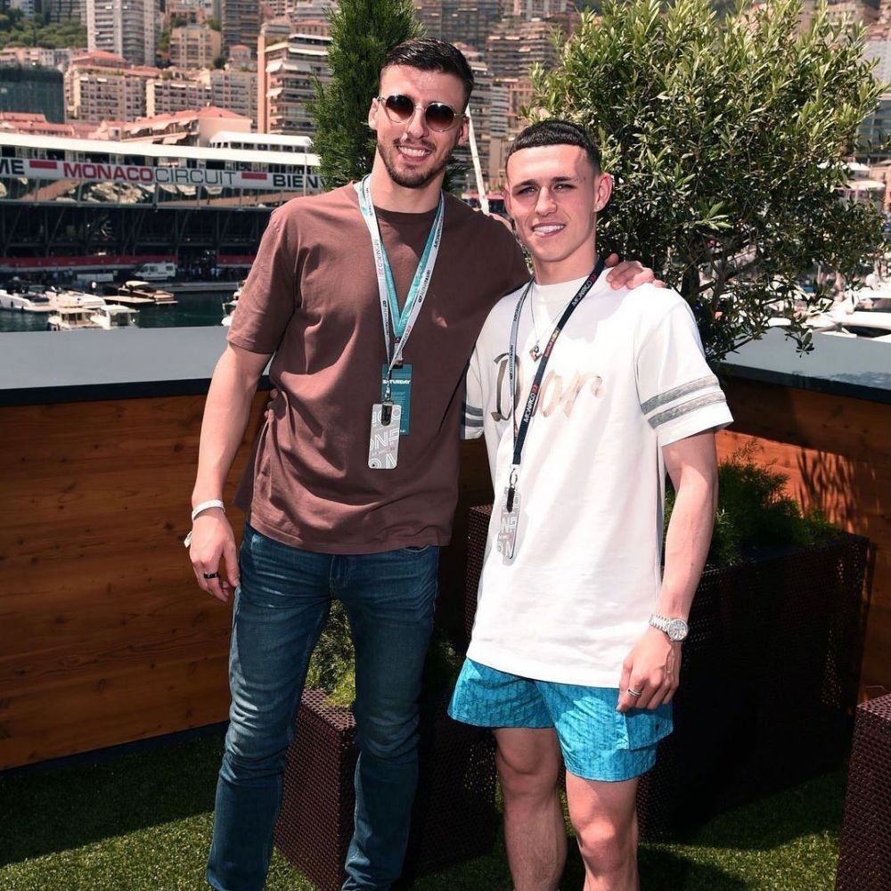 „Crezi că sunt o idioată?!” Starul lui Manchester City, scandal pe plajă cu iubita, care a zbierat la el sub privirile tuturor_8